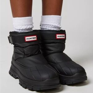 NWT HUNTER Original Insulated Buckle Short Snow Boot!